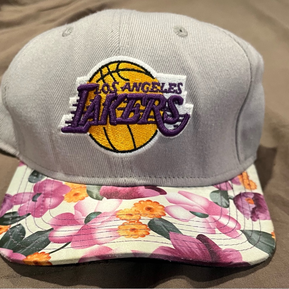Los Angeles Lakers CUSTOM Gray Floral Brim SnapBack